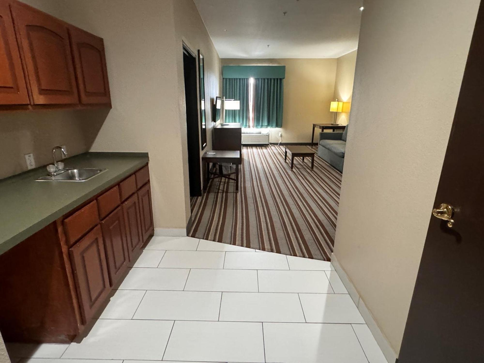 Super 8 By Wyndham Port Arthur/Nederland Area Esterno foto