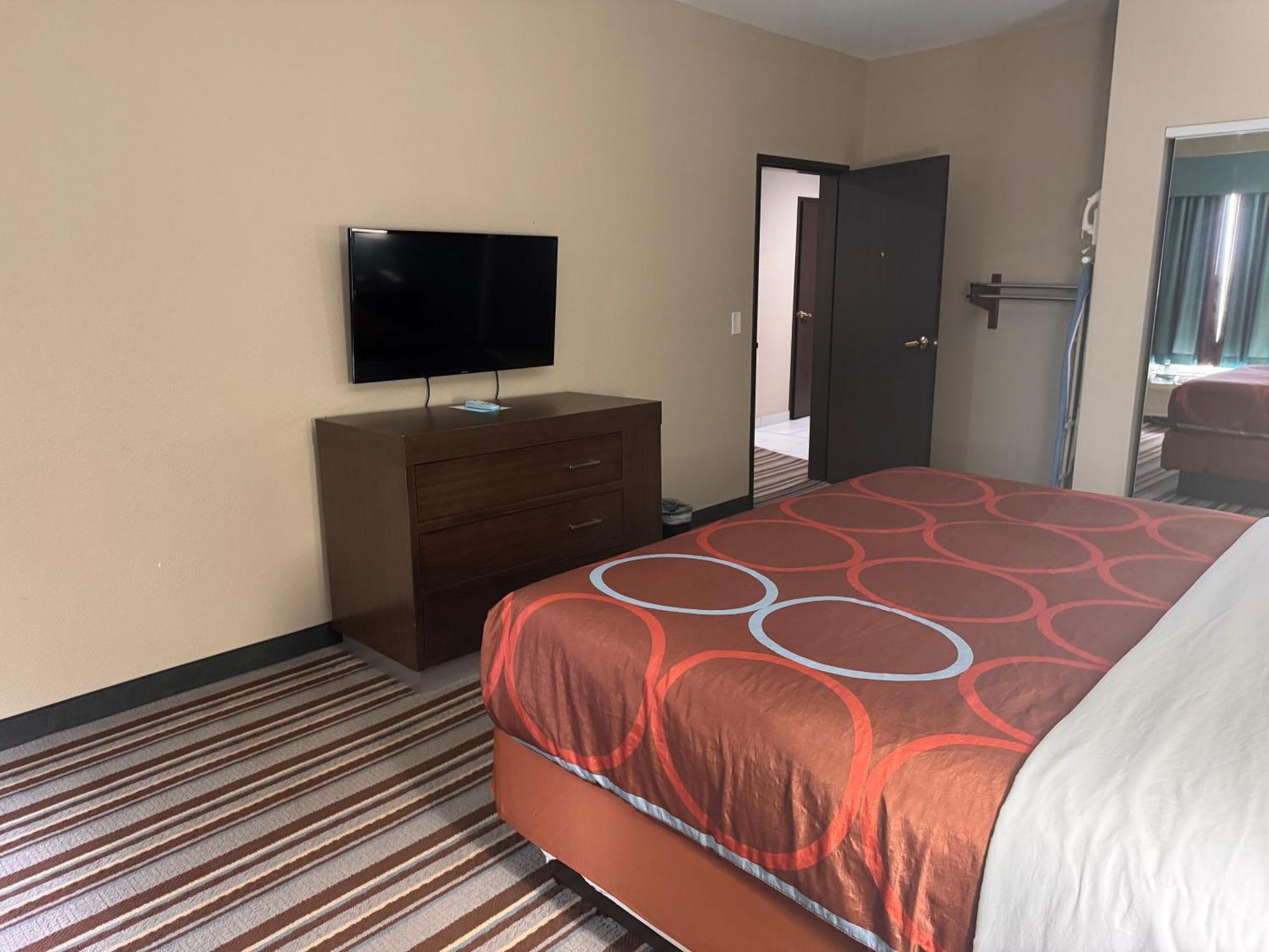 Super 8 By Wyndham Port Arthur/Nederland Area Esterno foto