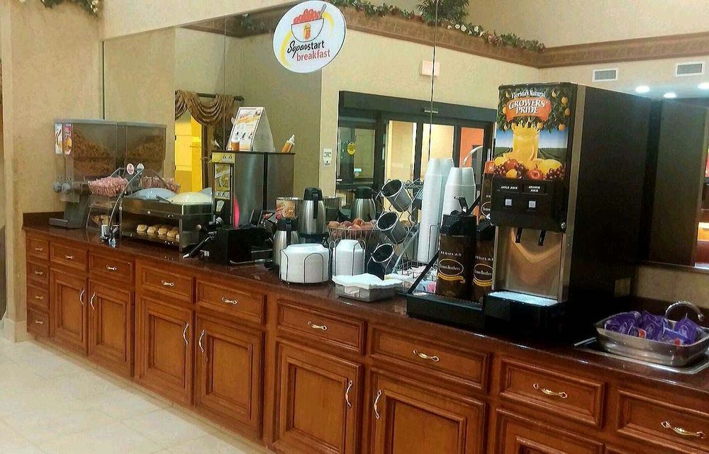 Super 8 By Wyndham Port Arthur/Nederland Area Esterno foto